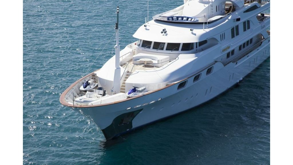 motor-yacht-starfire-master-1024-576