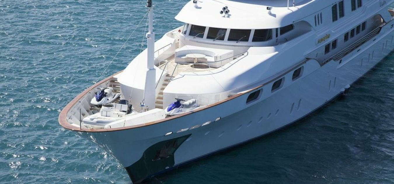 motor-yacht-starfire-master-1350-630