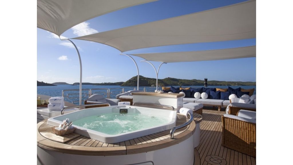 yacht-starfire-sun-deck-1024-576